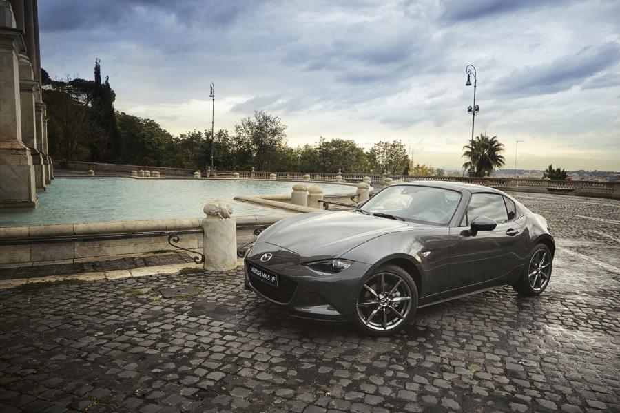  Mazda MX-5 Miata RF (ND) 2016 года  (WW) (фото 10 из 48)